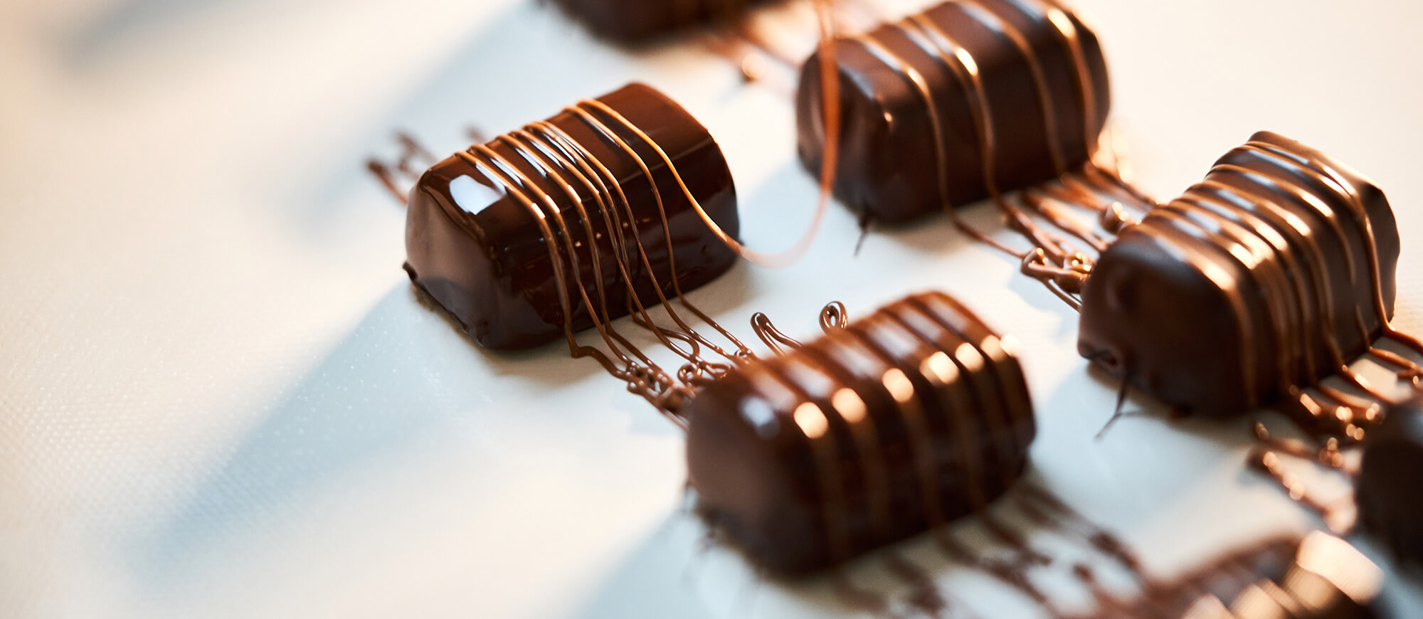 L Histoire De La Papillote Revillon Chocolatier